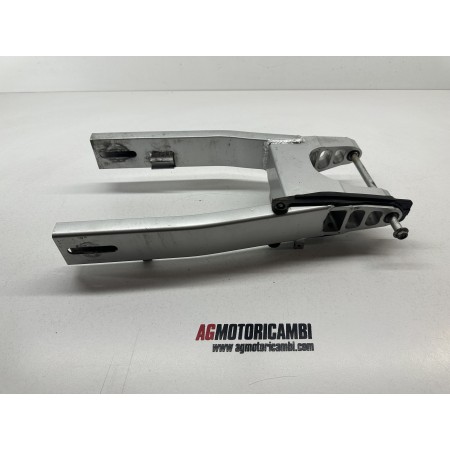 FORCELLONE POSTERIORE HONDA HORNET 600 PC25E 2005 2006
