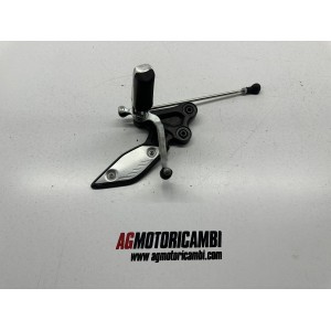 PEDANA SINISTRA SX PILOTA CAMBIO YAMAHA FZ8 800 2011-2015