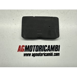 GUMMIPUFFER BATTERIEHALTERUNG YAMAHA FZ8 800 2011-2015