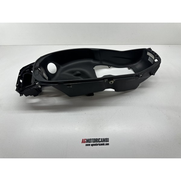 UNTERSITZKOMPETENZ PIAGGIO X10 350 i ABS...