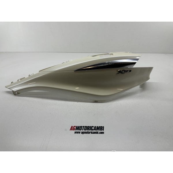CARENADO TRASERO IZQUIERDO PIAGGIO X10 350 i...