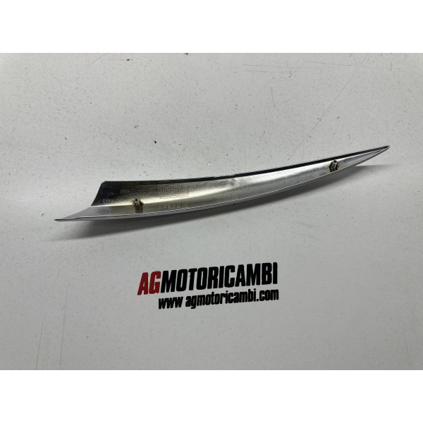 FREGIO CARENA POSTERIORE DX CROMATO PIAGGIO X10...