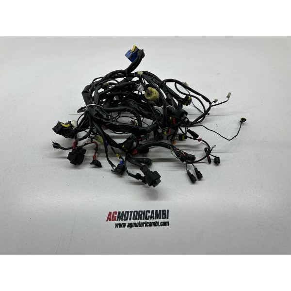 SISTEMA DE CABLEADO ELÉCTRICO PIAGGIO X10 350 i...