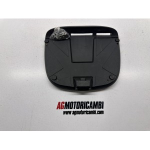 PIASTRA STAFFA BAULETTO PIAGGIO X10 350 i ABS 2011-2012-2017