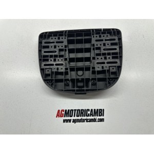 PIASTRA STAFFA BAULETTO PIAGGIO X10 350 i ABS 2011-2012-2017 2