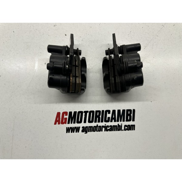 PAR DE CALIBRES DE FRENO DELANTERO PIAGGIO X10...
