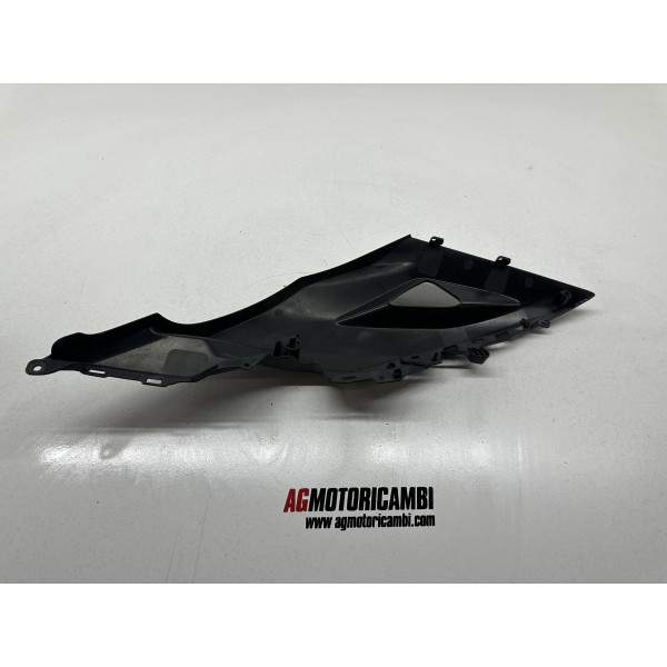 PLASTIC RIGHT REAR COVER SUZUKI BURGMAN AN 400...