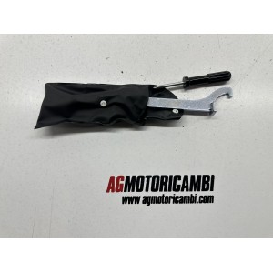 UTILISATION ET ENTRETIEN SUZUKI BURGMAN AN 400 2022-2025...