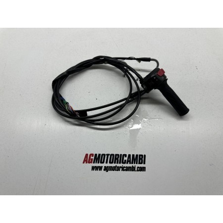 INTERRUPTEUR PAPILLON DROIT SUZUKI BURGMAN AN 400 2022-2025 EURO 5 K432