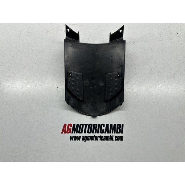 PUERTA DE INSPECCIÓN DEL MOTOR BUJÍA PIAGGIO...