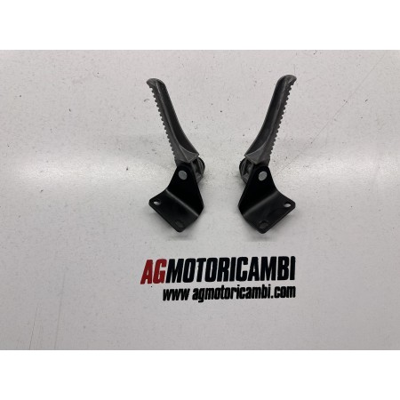 PAIR REAR PASSENGER FOOTPEGS RIGHT LEFT PIAGGIO NRG POWER DD DT 50 2T