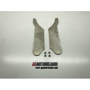 PAIRE DE REPOSE-PIEDS ALUMINIUM DROITE GAUCHE PIAGGIO NRG...