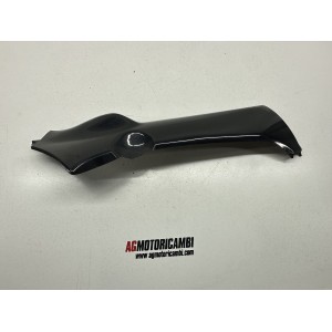 FAIRING UNDER FOOTBOARD RIGHT PIAGGIO X EVO 250 2007-2011