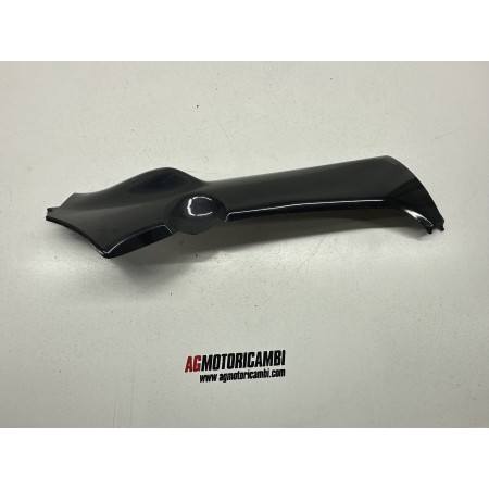 CARENADO BAJO ESTRIBO DERECHO PIAGGIO X EVO 250 2007-2011