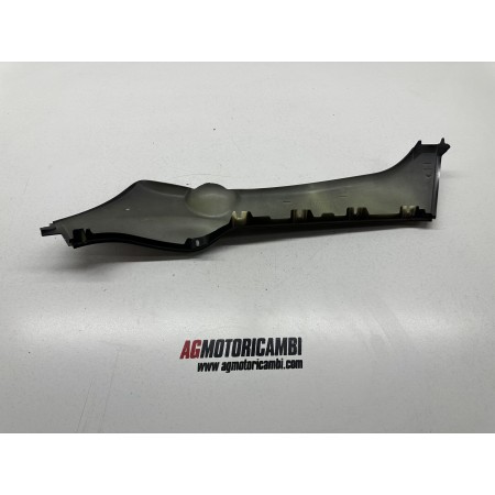 CARENADO BAJO ESTRIBO DERECHO PIAGGIO X EVO 250 2007-2011