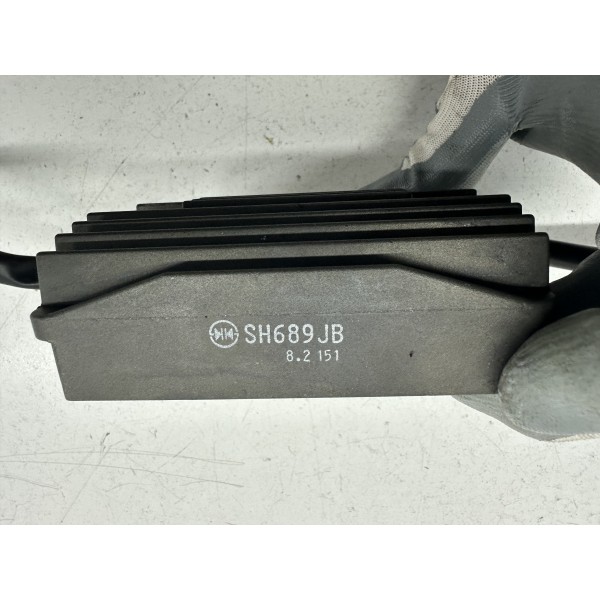 REGOALTORE DI TENSIONE PIAGGIO X EVO 250 2007-2011