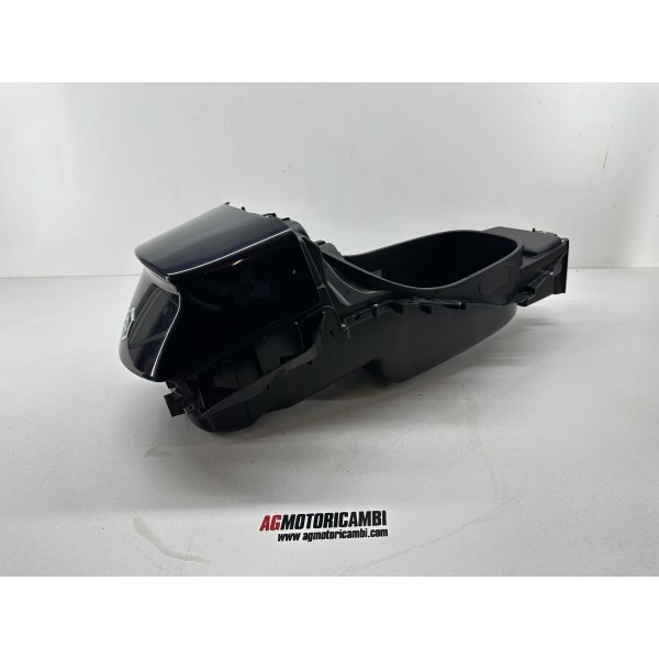 VANO SOTTO SELLA PIAGGIO X EVO 250 2007-2011