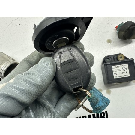 KIT SERRATURE BLOCHETTI CHIAVE CENTRALINA PIAGGIO X EVO 250 2007-2011