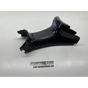 TUNNEL PLASTIQUE PORTE PIED DE LIT PIAGGIO X EVO 250...