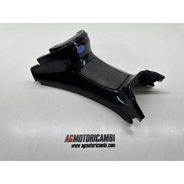 ESTRIBO TUNEL PLASTICO PUERTA PIAGGIO X EVO 250...