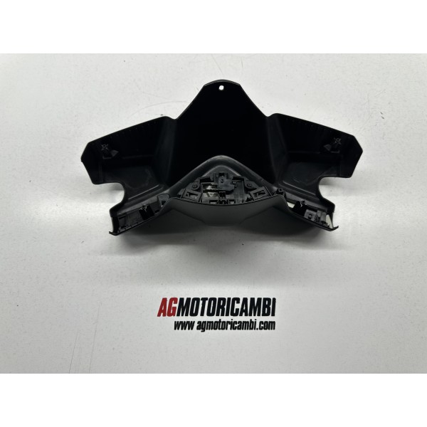 PLASTIC HANDLEBAR COVER PEUGEOT METROPOLIS 400...
