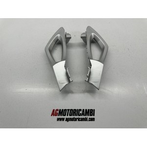 PAIRE DE POIGNEES ARRIERE DROITE PEUGEOT METROPOLIS 400...