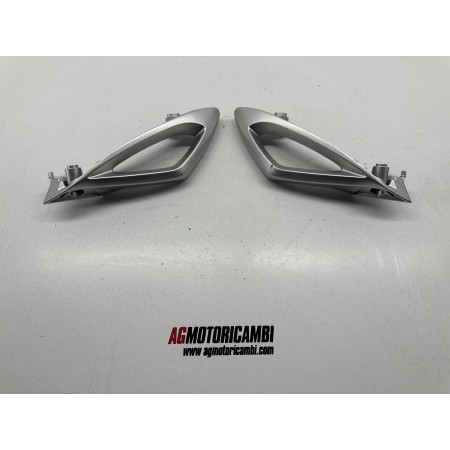 PAIRE DE POIGNEES ARRIERE DROITE PEUGEOT METROPOLIS 400 2013-2016 2017