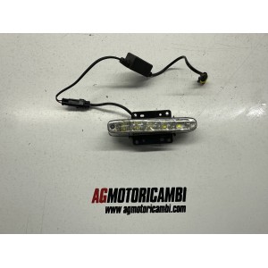 FARO DELANTERO LUZ DE POSICIÓN PEUGEOT METROPOLIS 400...