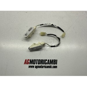 PAIRE DE LAMPES SOUS SIÈGE PEUGEOT METROPOLIS 400...