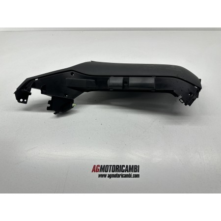 CARROSSERIE SOUS PIED DE LIT GAUCHE PEUGEOT METROPOLIS 400 2013-2016 2017