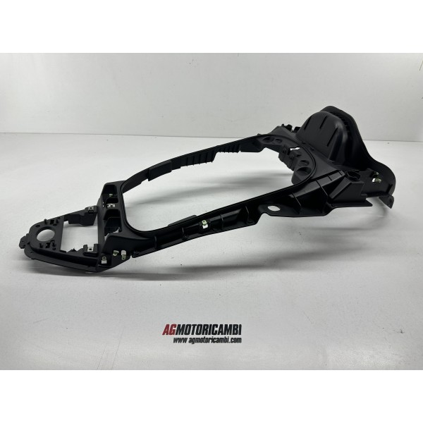 PLASTICA VANO SOTTO SELLA SUPERIORE PEUGEOT...