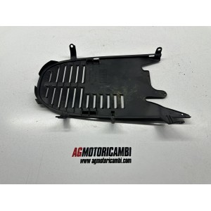 BAJOS DE PLÁSTICO HONDA SH 300 2006-2010