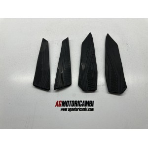 TAPPETTINI PEDANA DX SX SYM CRUISYM 300 ABS 2017-2020