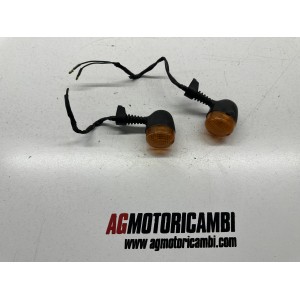 PAIRE DE CLIGNOTANTS AVANT DROITE GAUCHE YAMAHA TTR 600...