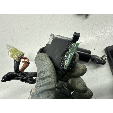 ECU KEY LOCK KIT ECU YAMAHA MIDNIGHT STAR 1900 XV1900A 2006-2012
