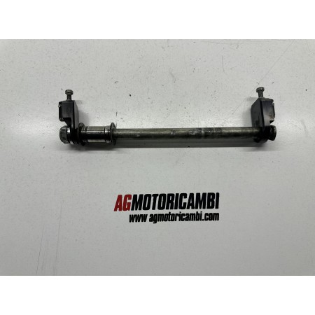 YAMAHA MIDNIGHT STAR 1900 XV1900A 2006-2012 REAR BELT TENSIONER WHEEL AXLE PIN