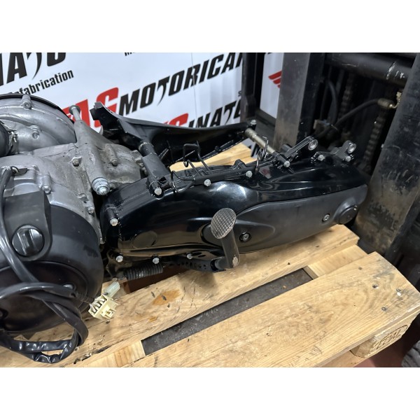 COMPLETE ENGINE BLOCK J406E 49000KM YAMAHA TMAX...