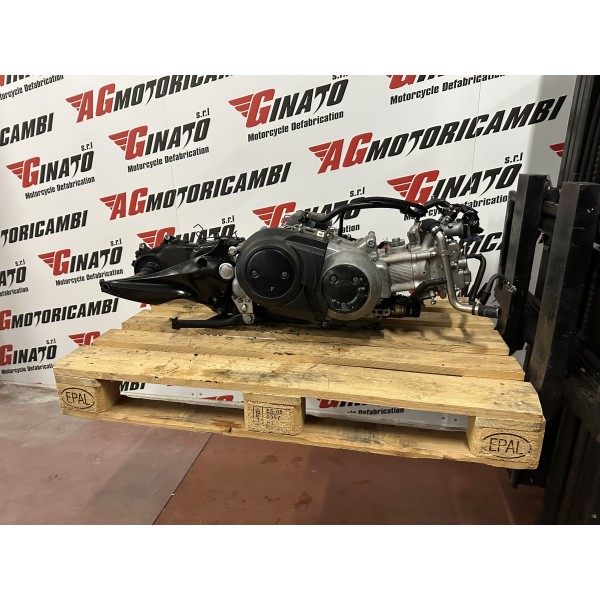 COMPLETE ENGINE BLOCK J406E 49000KM YAMAHA TMAX...