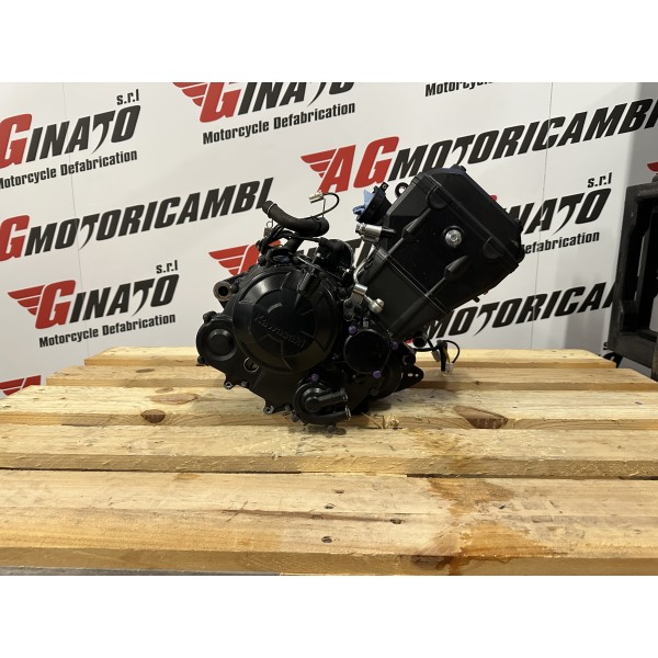 COMPLETE ENGINE BLOCK KAWASAKI Z250SL Z 250 SL...