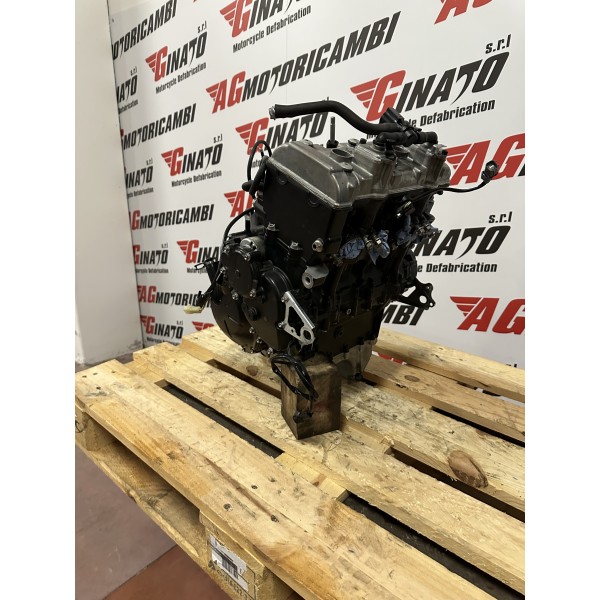 COMPLETE ENGINE BLOCK ZX600PE KAWASAKI NINJA...
