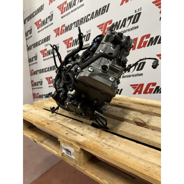 KOMPLETTER MOTORBLOCK ZX600PE KAWASAKI NINJA...